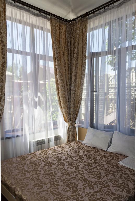 Tiflis Ξενοδοχείο Αλμάτι Δωμάτιο φωτογραφία